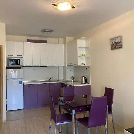 Botanica Prime Warna